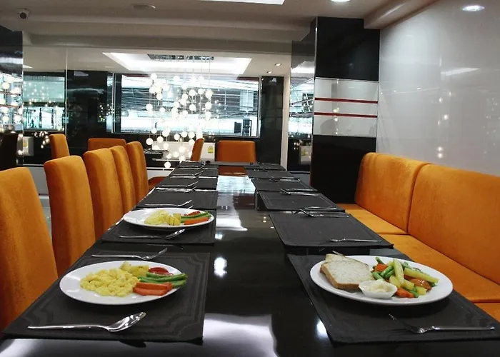 Le Touche Hotel Bangkok